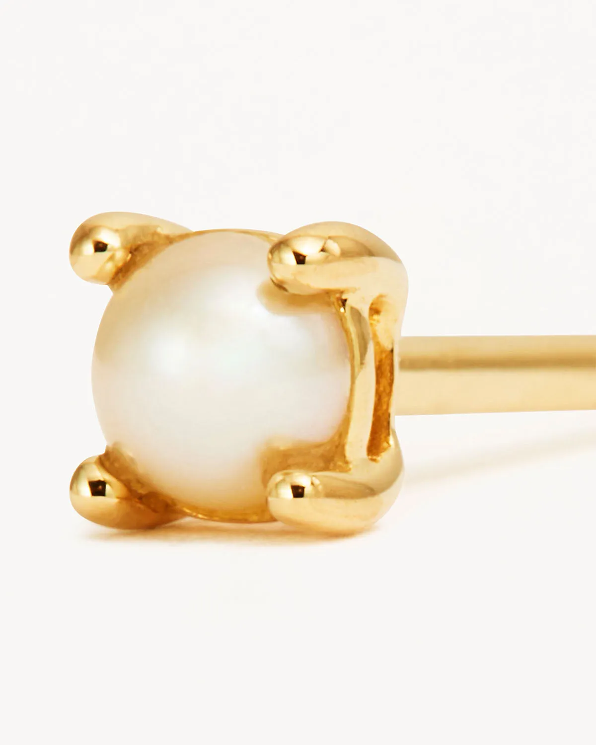 14k Solid Gold Serene Pearl Stud Earring