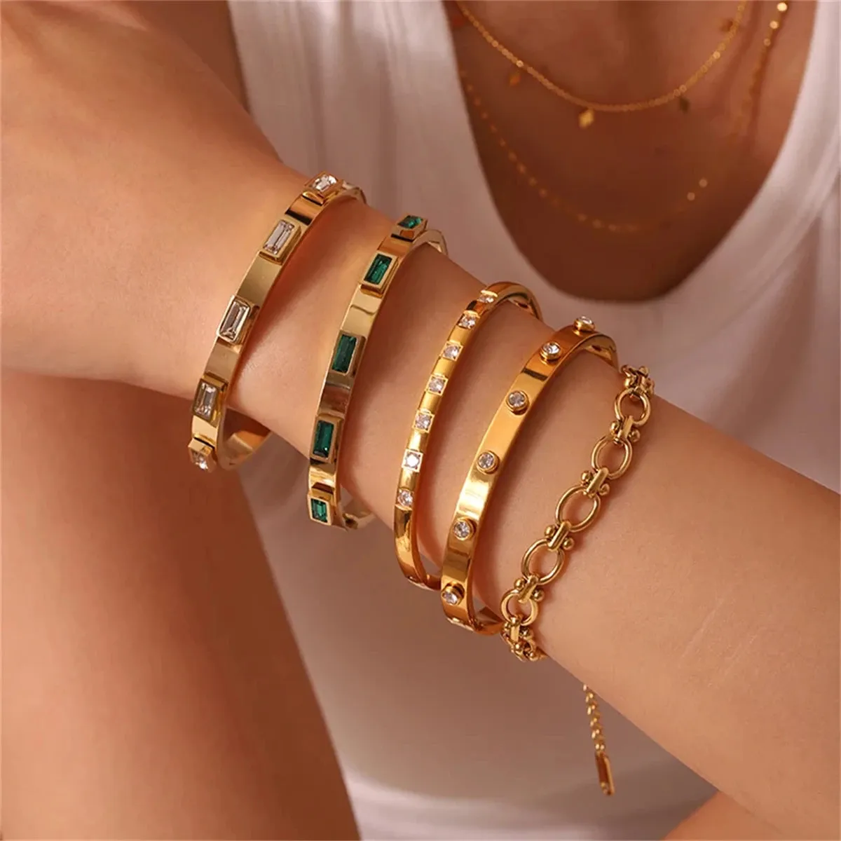 18K Gold Pleated Monarch Bangle Bracelets