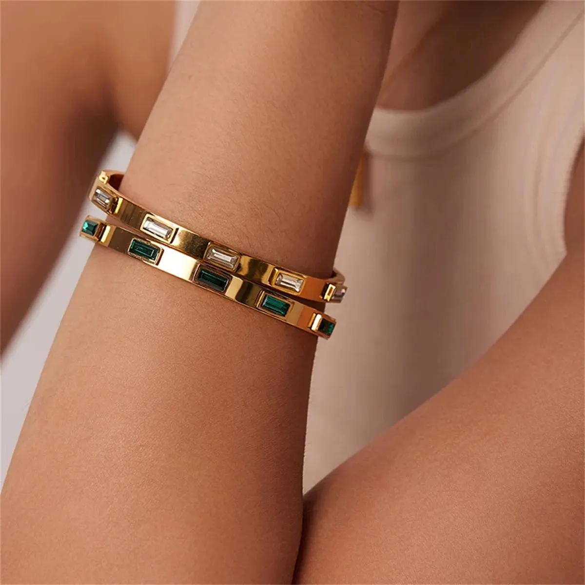 18K Gold Pleated Monarch Bangle Bracelets