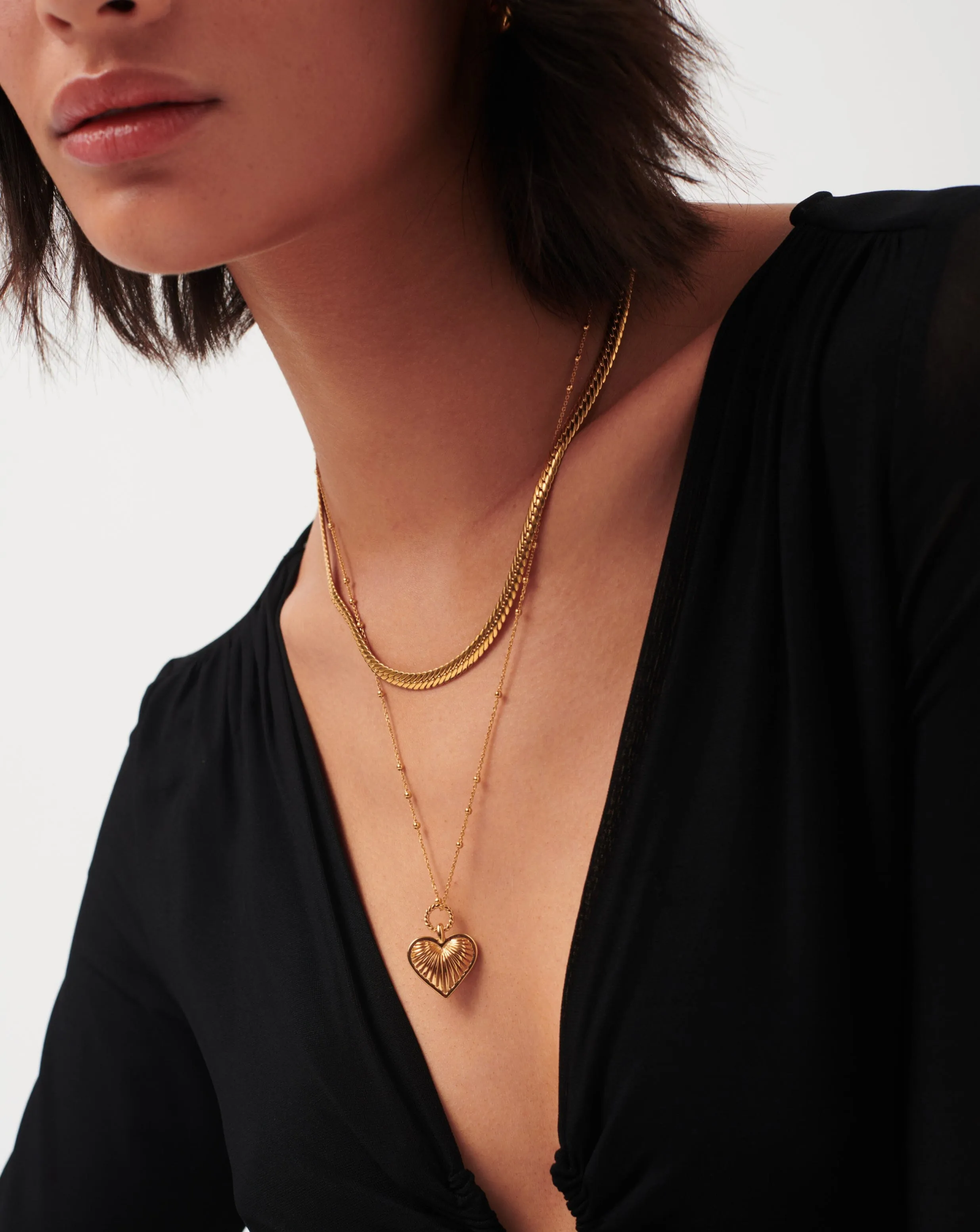 Camail Chain Necklace