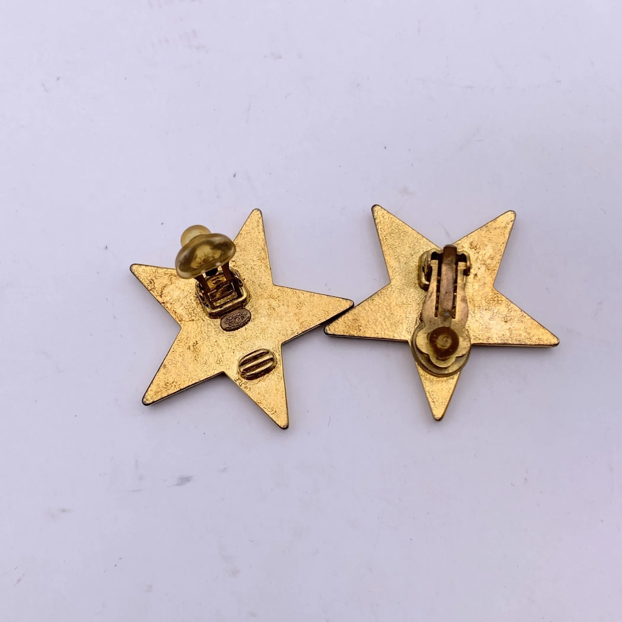 CHANEL Vintage Gold Metal Stars Cc Logos Clip On Earrings