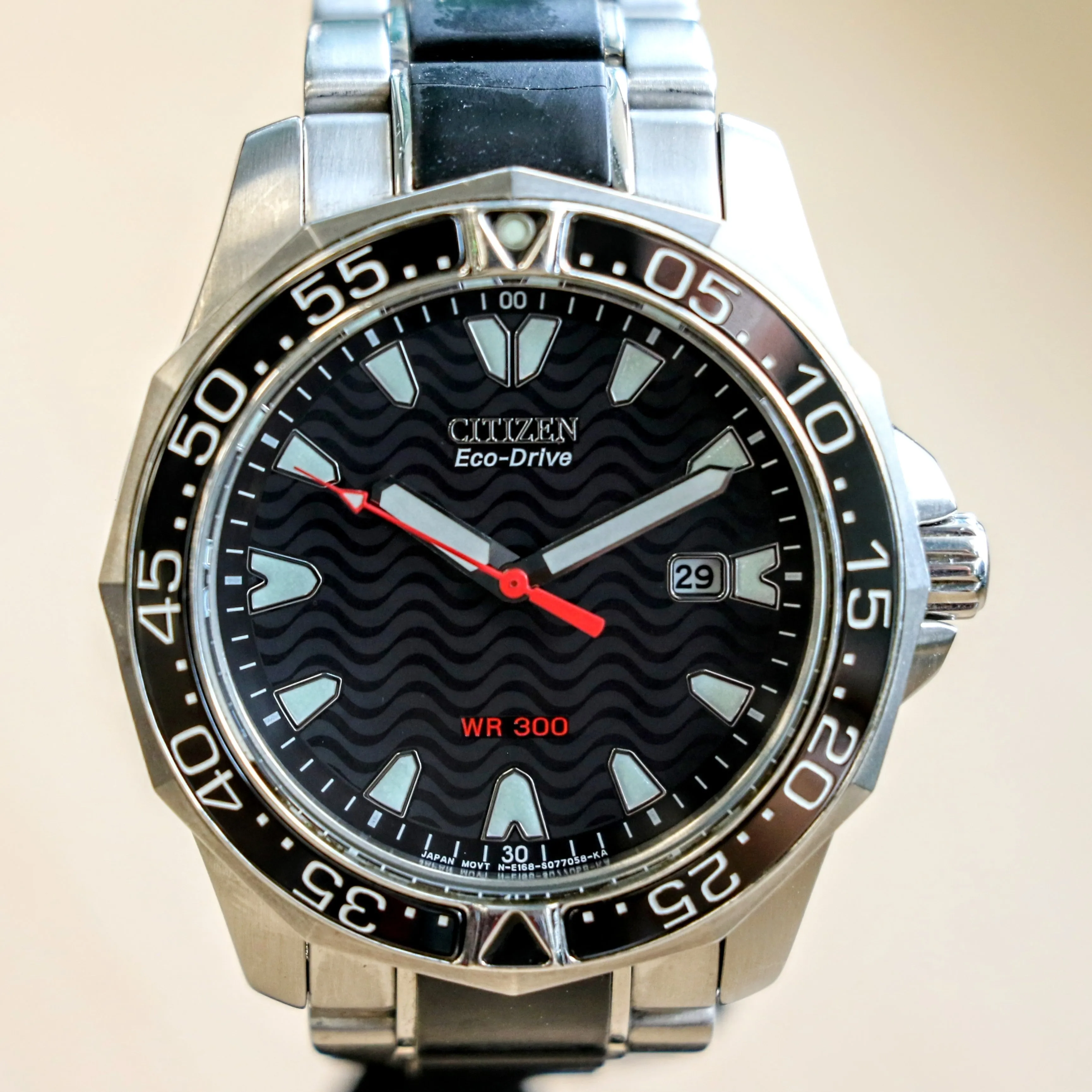 CITIZEN Eco-Drive Infusion Watch Ref. BN0030-71E Date Indicator WR 300 Diver Wristwatch