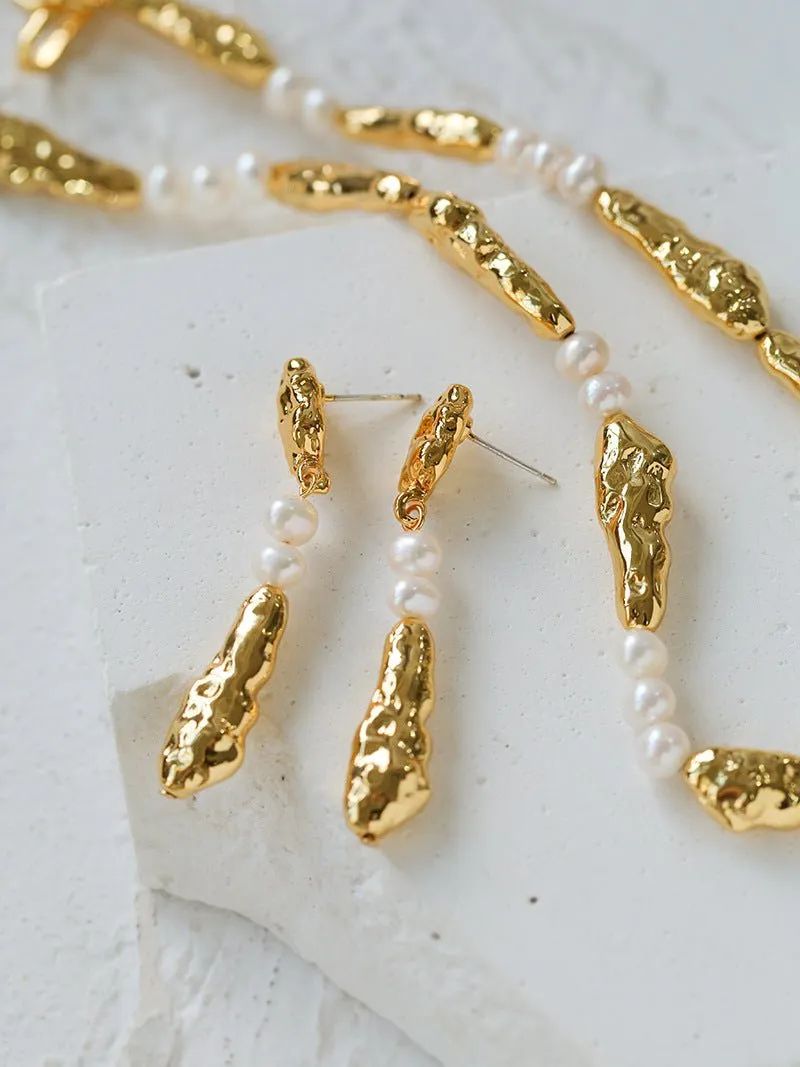 Geometric Irregular Metal Toothpicks Spliced Round Pearl Earrings