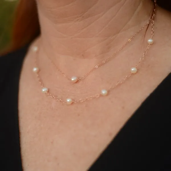 Luminous Roses - Pearl & Rose Gold Necklace