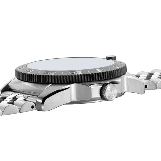 Luminox Pacific Diver Ripple 39mm Diver Watch XS.3126M