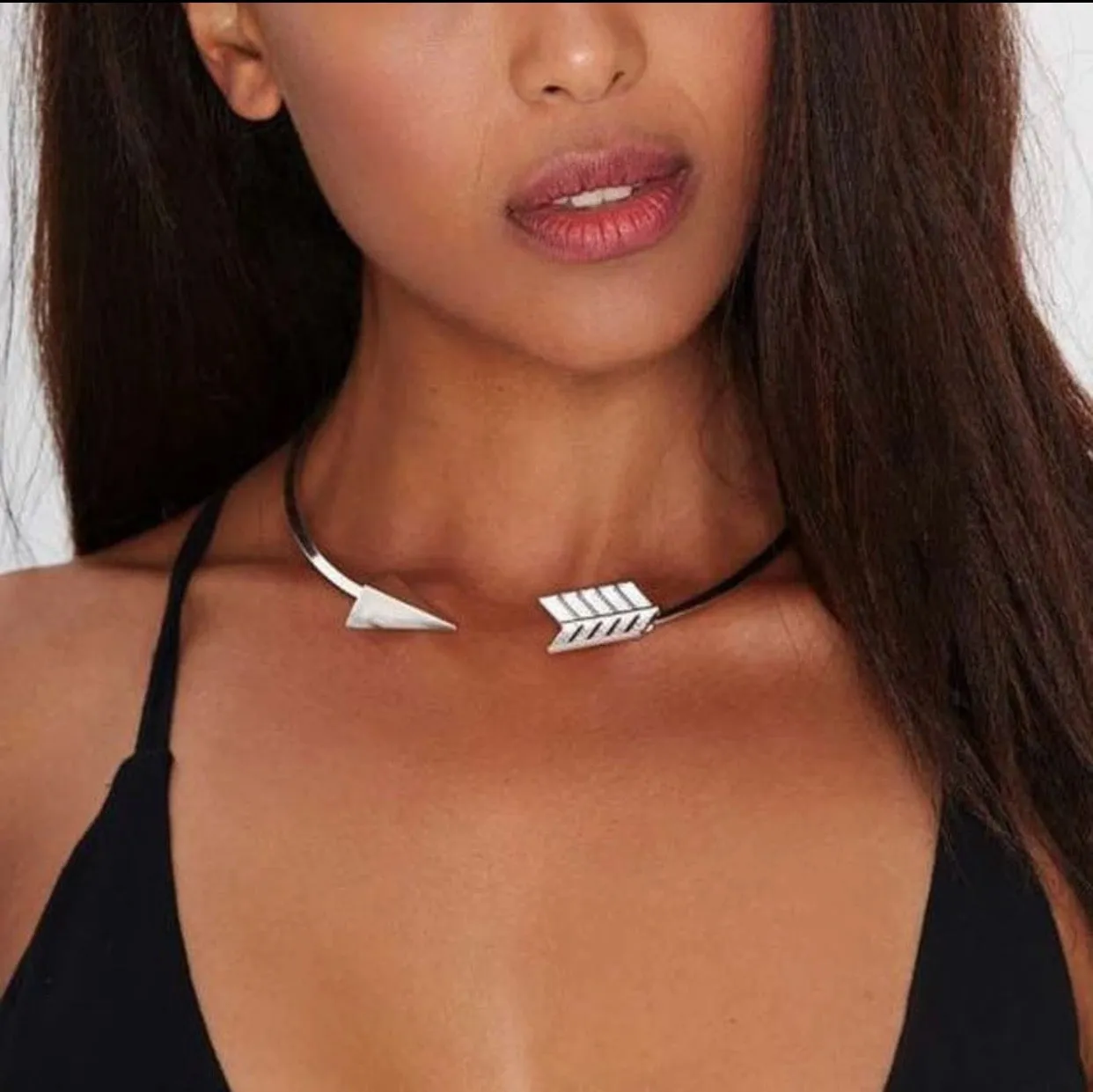Necklaces - Silver Arrow Choker
