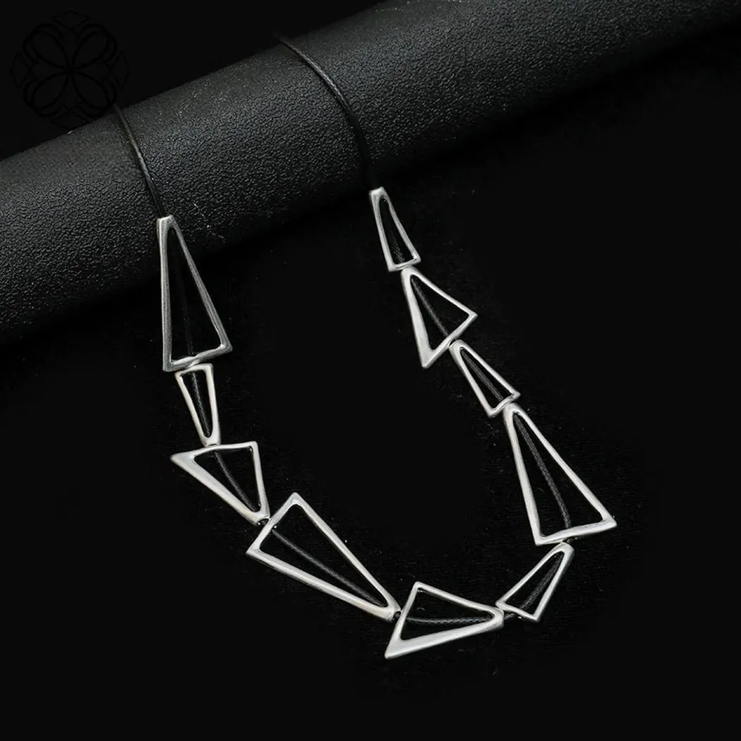 New in Vintage Alloy Necklace Jewelry for Women Geometric Gothic Long Collare Chains