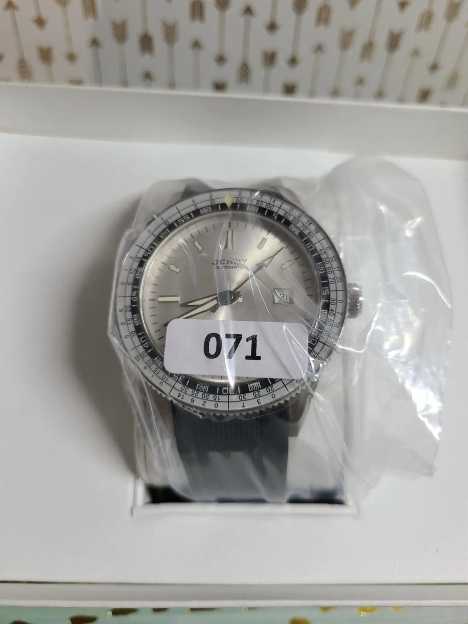New Jenny Caribbean 300 Silver Dive Diving Watch by DOXA Limited Edition