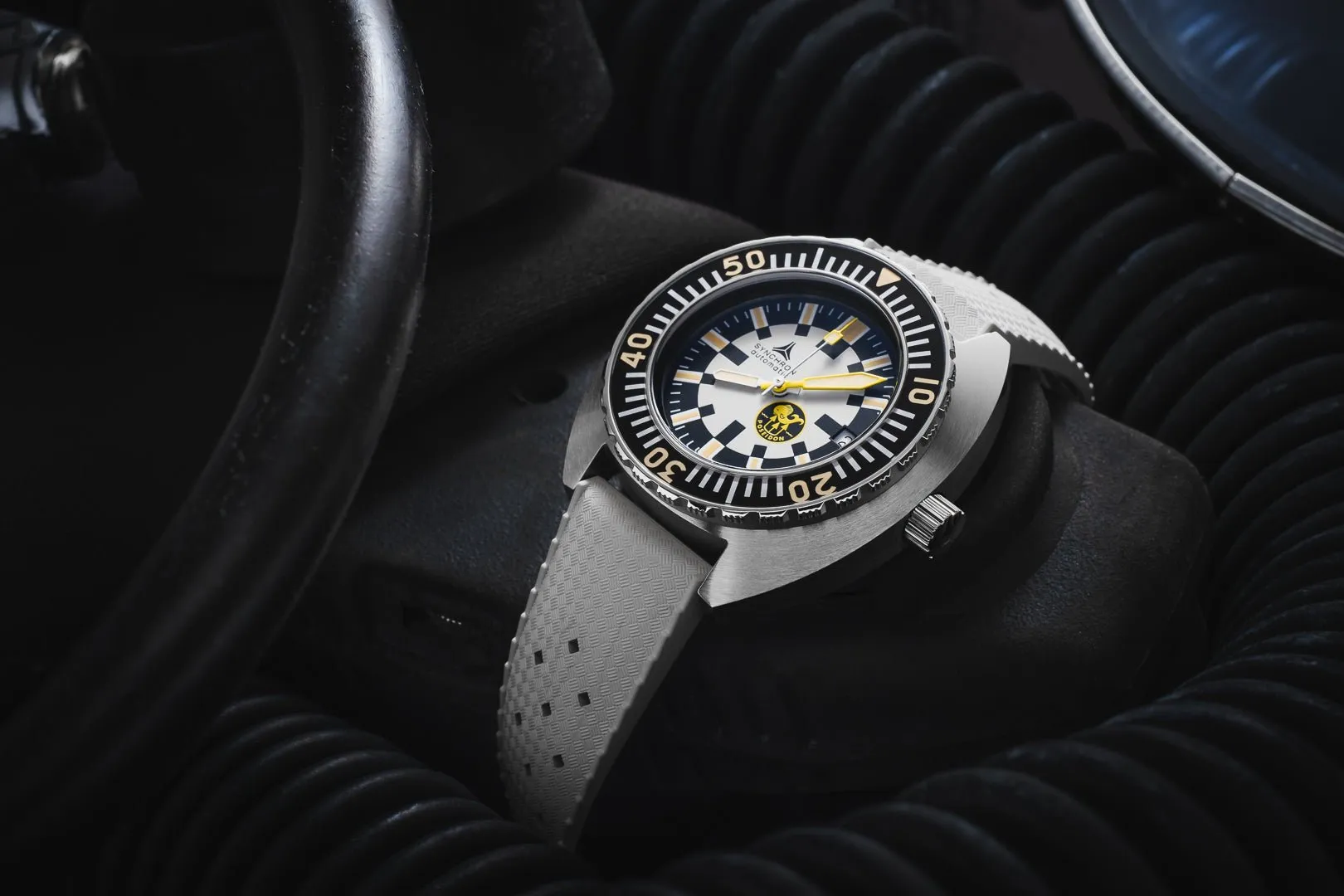 New SYNCHRON POSEIDON Diving Watch ISOfrane Rubber Limited Edition 481/1000