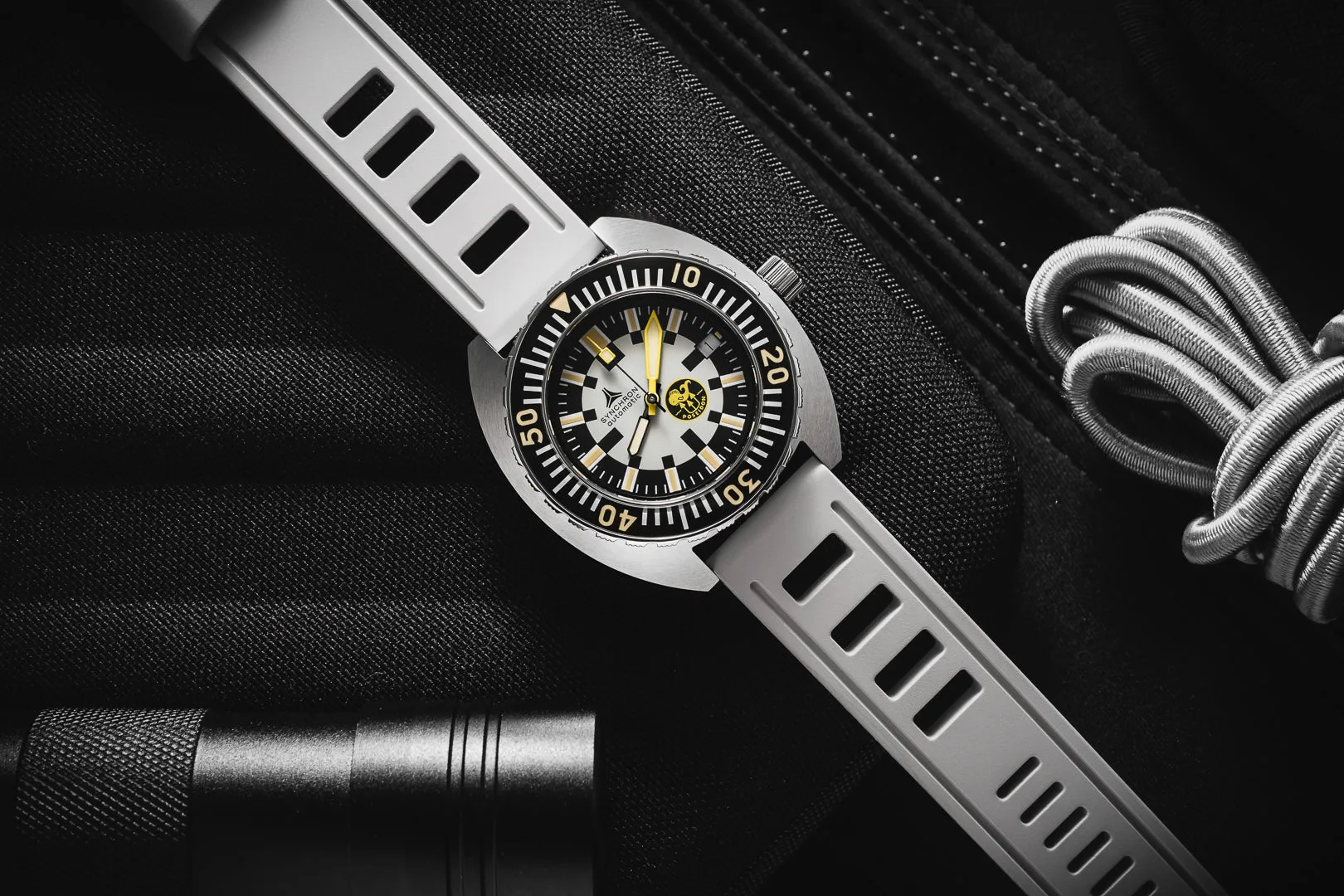 New SYNCHRON POSEIDON Diving Watch ISOfrane Rubber Limited Edition 481/1000