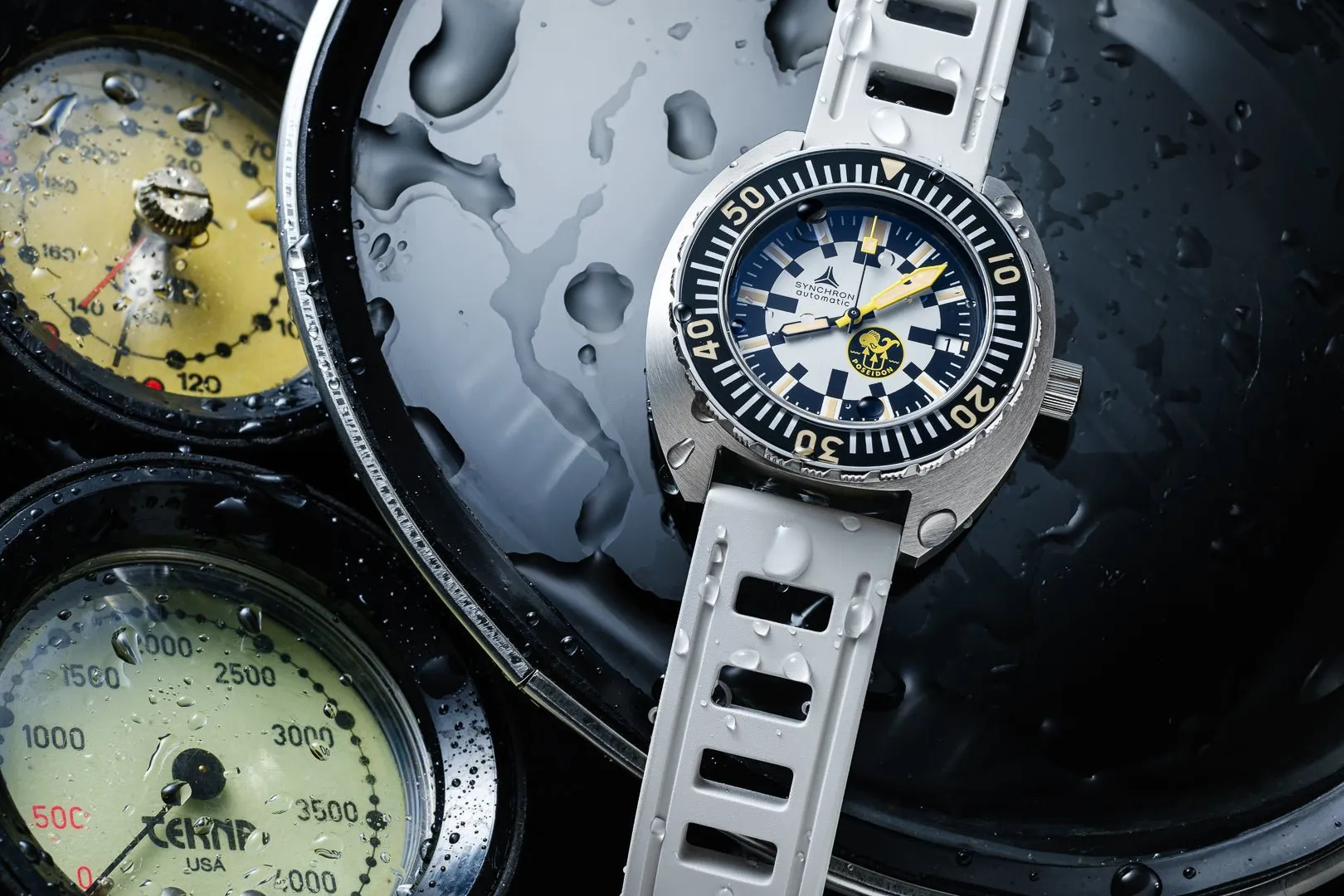 New SYNCHRON POSEIDON Diving Watch ISOfrane Rubber Limited Edition 481/1000