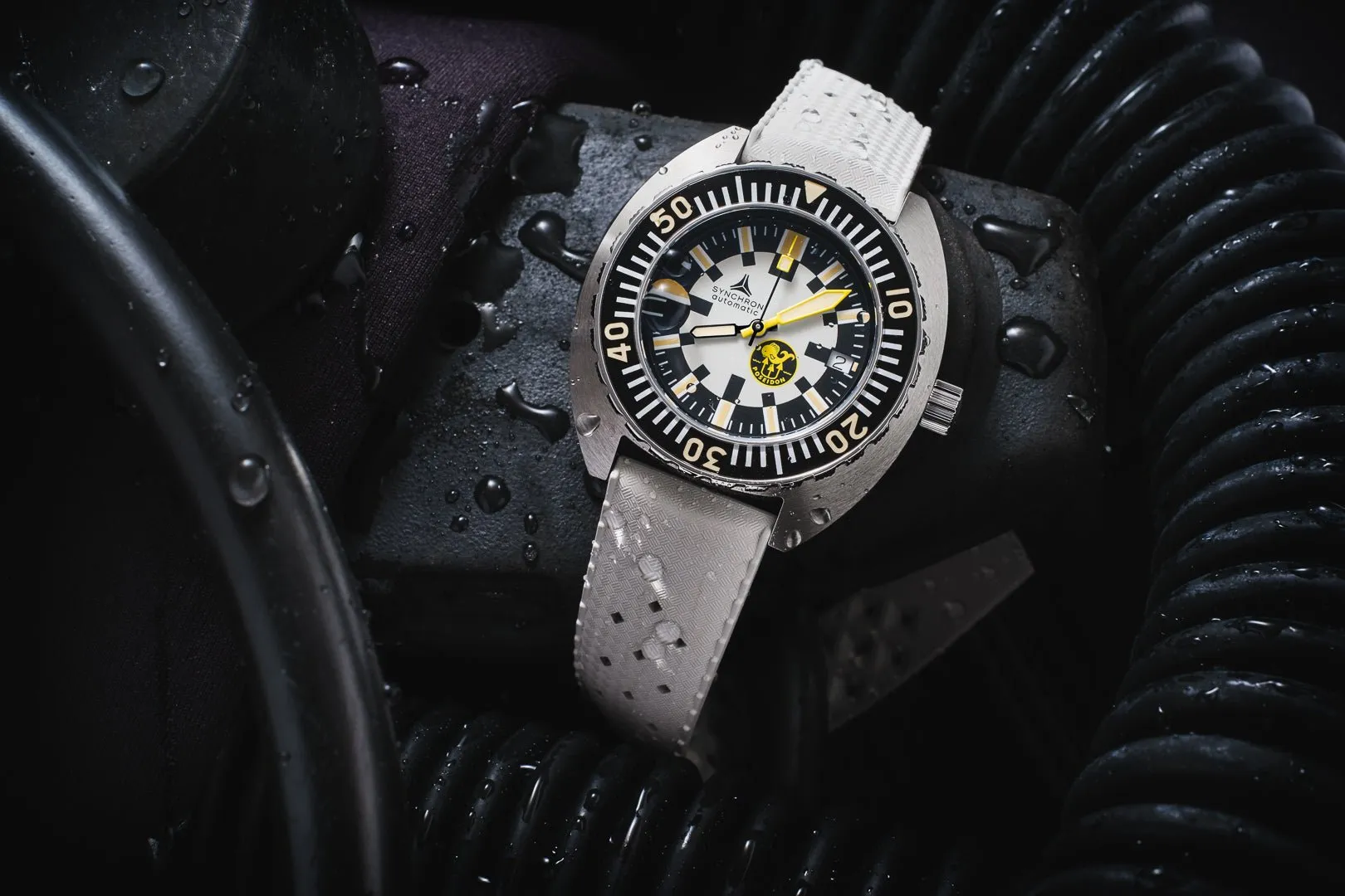 New SYNCHRON POSEIDON Diving Watch ISOfrane Rubber Limited Edition 481/1000