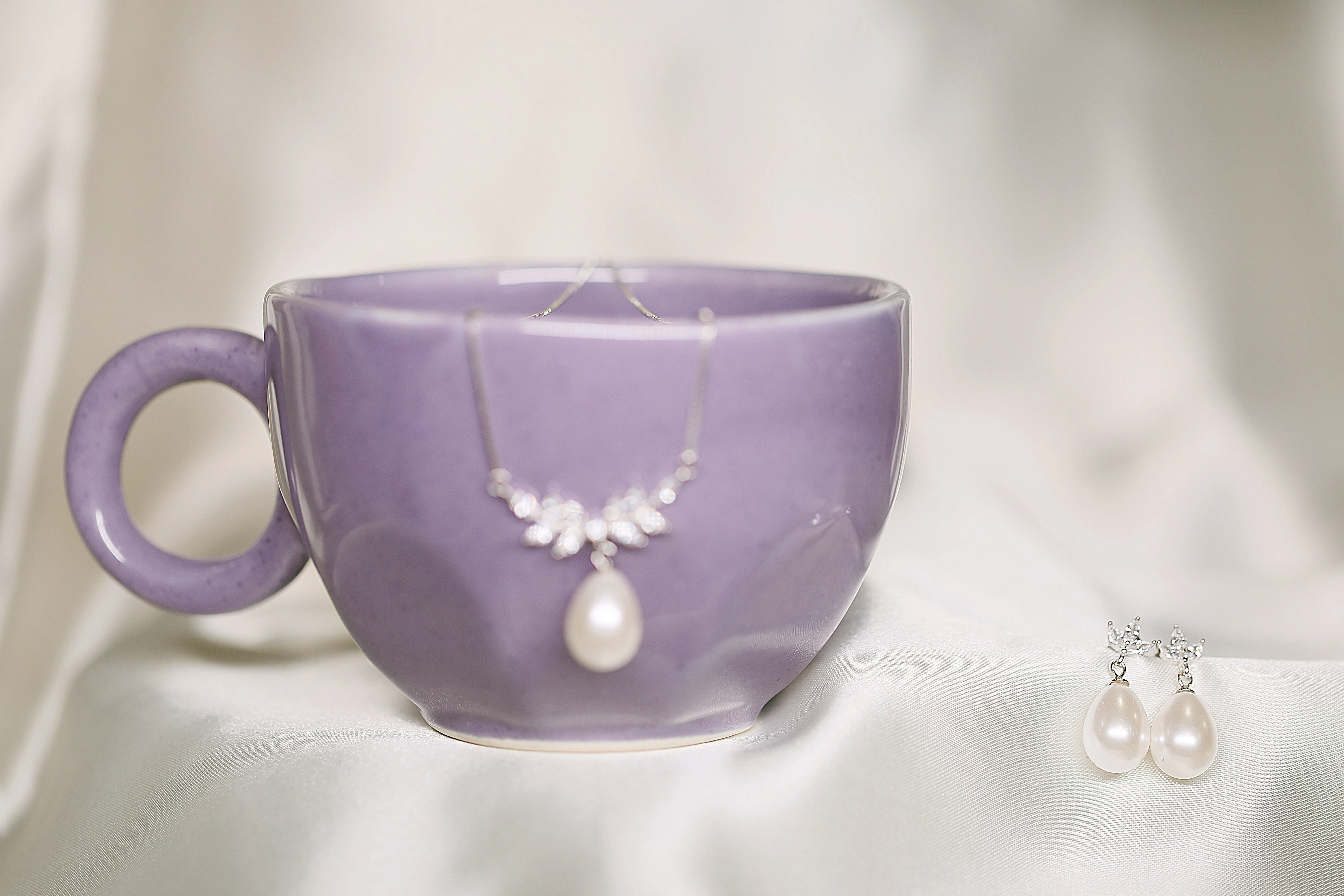Pearl silver pendant set