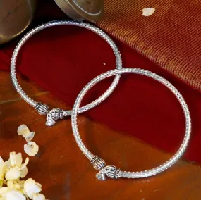 Teejh Circular Silver Oxidized Charm Anklets